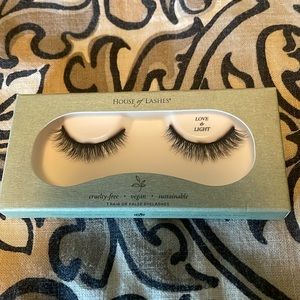 House Of Lashes Love & Light